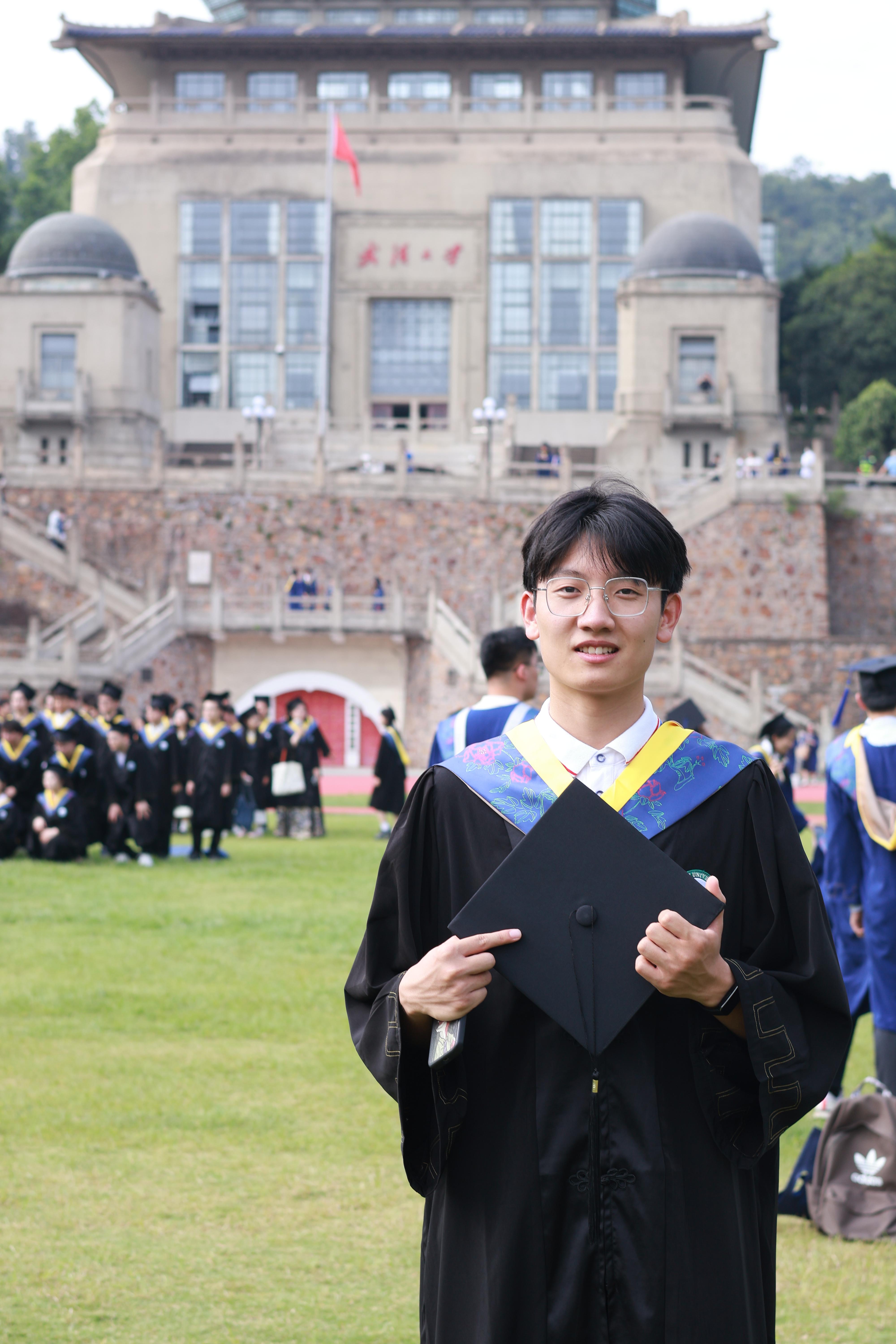 Kaixin Feng